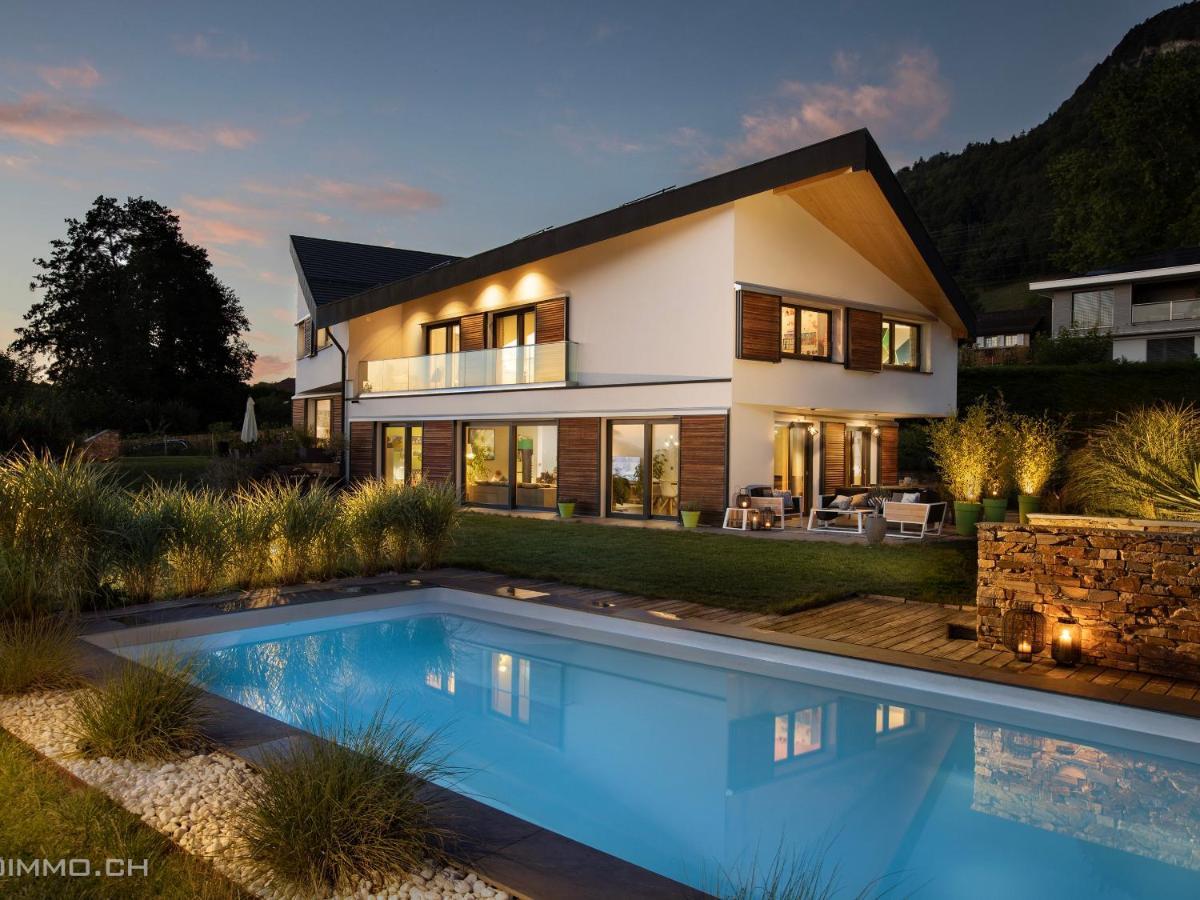 Montreux Holiday Home Buitenkant foto