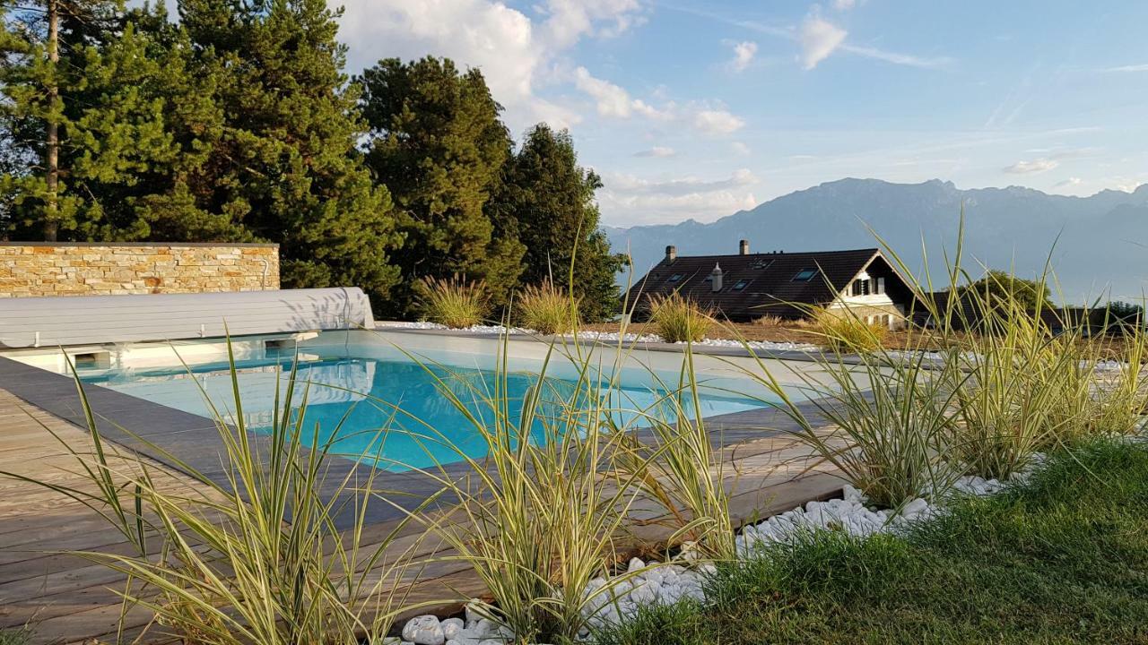 Montreux Holiday Home Buitenkant foto