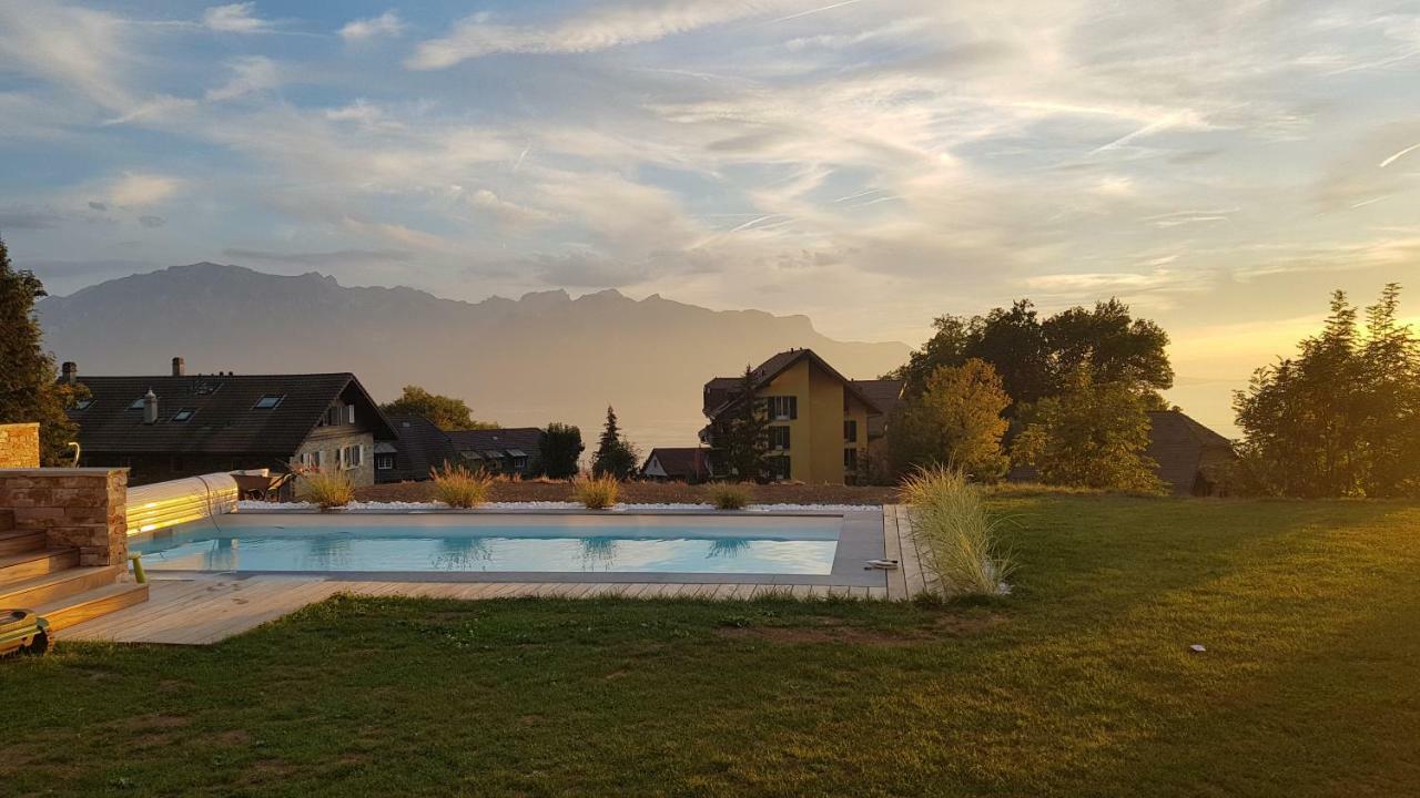 Montreux Holiday Home Buitenkant foto
