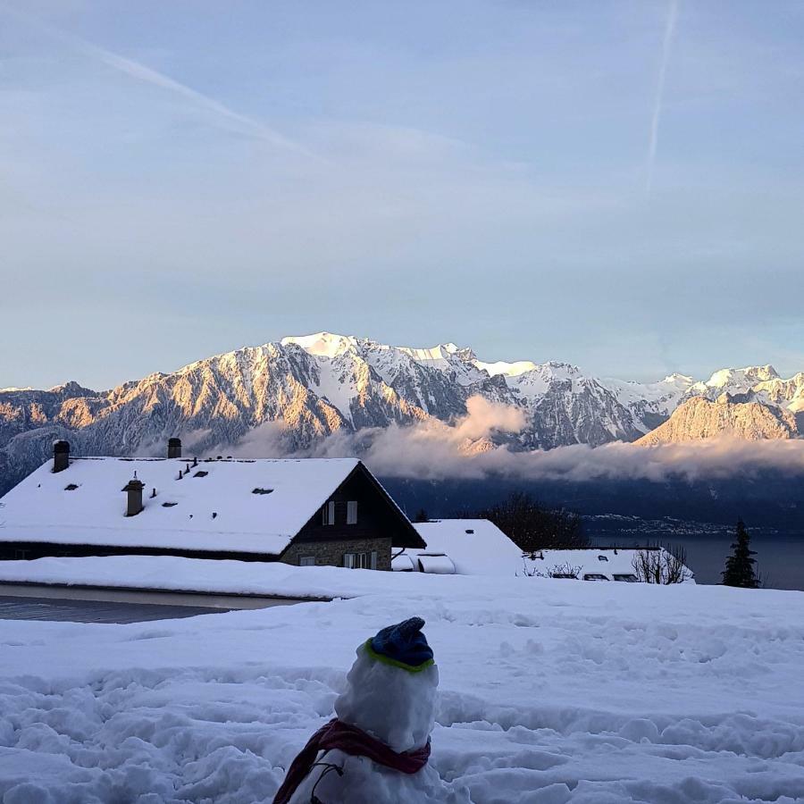 Montreux Holiday Home Buitenkant foto